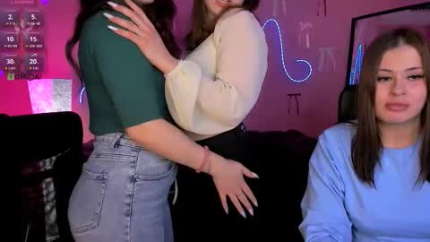 Helli online show from 03-08-26, 02:15