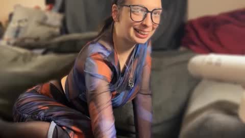 Snapshot of hello_katieee chatting on 03-08-26, 07:17 Katie 3 online show from 03-08-26, 07:17