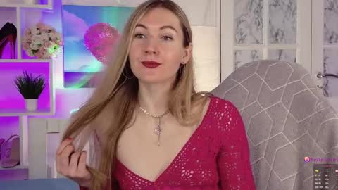 Snapshot of hello_lisha chatting on 01-30-25, 08:11 Alisia  Monday to Friday from 10 am to 4 pm GMT 2 online show from 01-30-25, 08:11