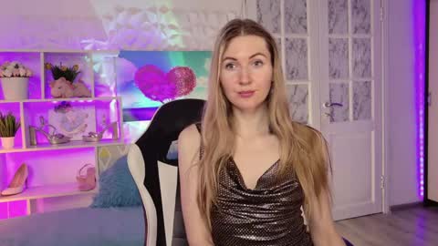 Snapshot of hello_lisha chatting on 02-07-25, 03:08 Alisia  Monday to Friday from 10 am to 4 pm GMT 2 online show from 02-07-25, 03:08