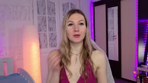 Snapshot of hello_lisha chatting on 03-06-25, 08:08 Alisia  Monday to Friday from 10 am to 4 pm GMT 2 online show from 03-06-25, 08:08