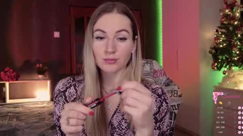 Alisia  Monday to Friday from 10 am to 4 pm GMT 2 online show from 12-18-25, 08:20