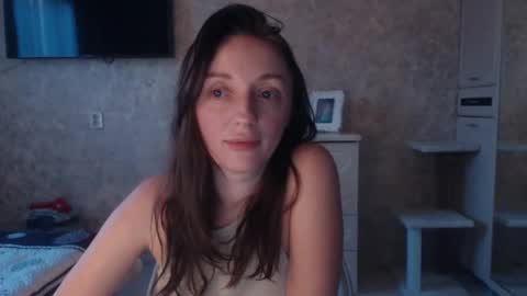 Snapshot of hellokittykaty chatting on 12-09-24, 07:06 Victory online show from 12-09-24, 07:06