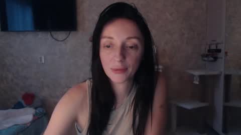 Snapshot of hellokittykaty chatting on 01-27-25, 07:14 Victory online show from 01-27-25, 07:14