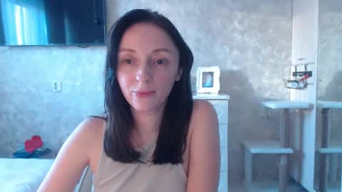 Snapshot of hellokittykaty chatting on 02-20-25, 06:39 Victory online show from 02-20-25, 06:39