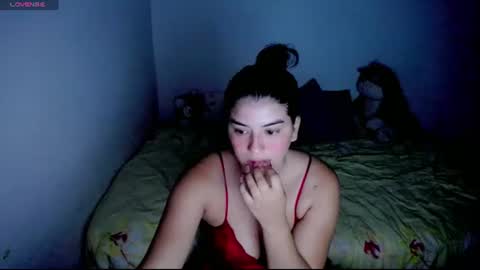 helloo_kityy25 online show from 07-19-26, 03:43