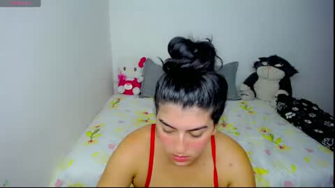 helloo_kityy25 online show from 07-24-26, 01:25