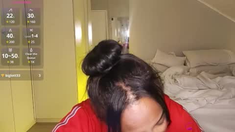 hellsd97 online show from 12-17-24, 02:33