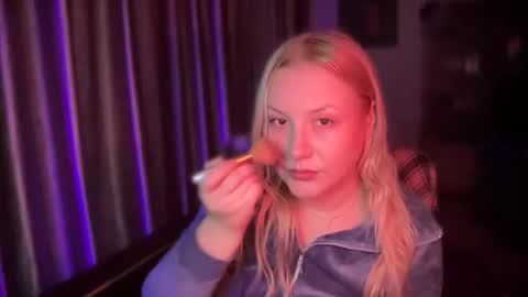 Snapshot of hellyriddle chatting on 12-14-25, 07:03 DeleteyourSadness online show from 12-14-25, 07:03