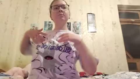 Leila online show from 07-15-26, 08:25