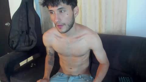 henrik_senn online show from 10-06-25, 01:41