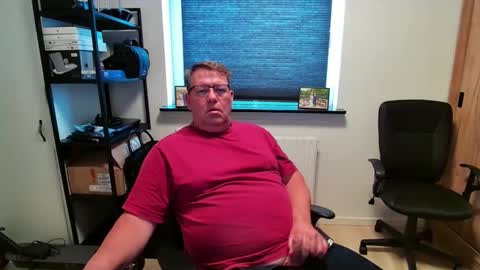 henrikrp1971 online show from 04-01-26, 11:11