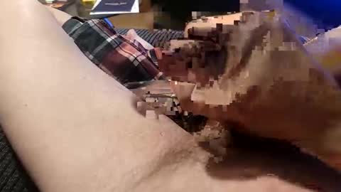 Henrybones online show from 10-23-25, 06:17