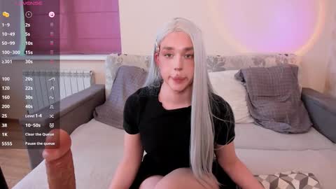 Snapshot of hentailove19 chatting on 09-27-25, 12:21 Eva online show from 09-27-25, 12:21