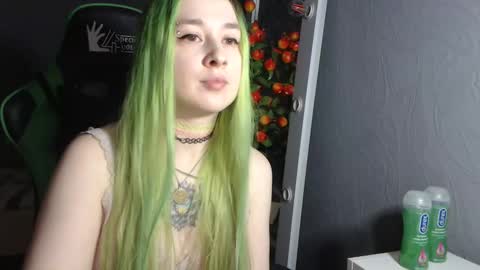 Hentaishiing online show from 12-16-24, 04:38