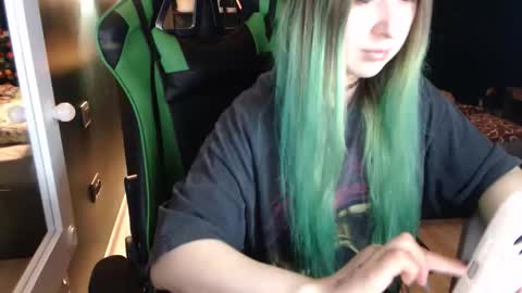 Hentaishiing online show from 10-15-25, 04:18