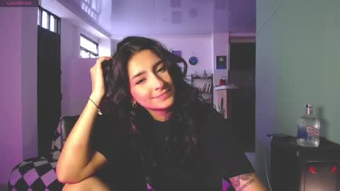 Hello I am Valentina independent Colombian model I love sensuality and pleasure welcome online show from 06-07-26, 07:39
