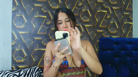 HERA online show from 04-28-26, 02:27