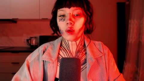 Snapshot of herbal_helpmepls chatting on 01-30-25, 12:07 dirty Diana online show from 01-30-25, 12:07