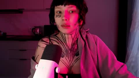 dirty Diana online show from 02-10-25, 01:11