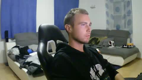 John Pearl online show from 10-03-25, 08:39