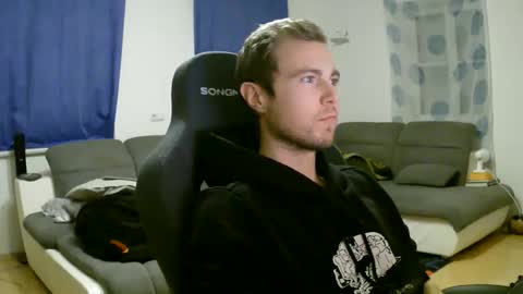 Snapshot of herbstenden chatting on 02-02-26, 06:50 John Pearl online show from 02-02-26, 06:50