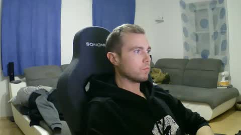 Snapshot of herbstenden chatting on 02-21-26, 07:48 John Pearl online show from 02-21-26, 07:48