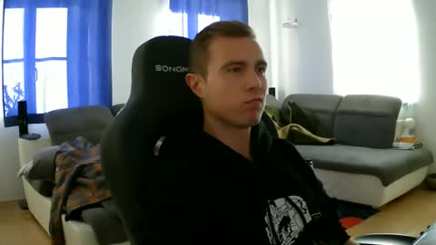 Snapshot of herbstenden chatting on 02-27-26, 03:12 John Pearl online show from 02-27-26, 03:12