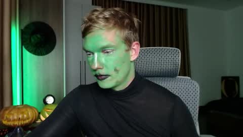 Gregblonde  Alextattoo online show from 10-31-25, 06:09