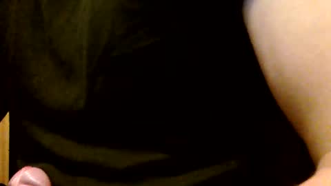 Snapshot of heretost chatting on 01-19-25, 02:17 mr D online show from 01-19-25, 02:17