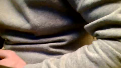 Snapshot of heretost chatting on 02-22-25, 02:06 mr D online show from 02-22-25, 02:06