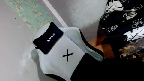 hermaphrodite199x online show from 07-23-26, 03:15