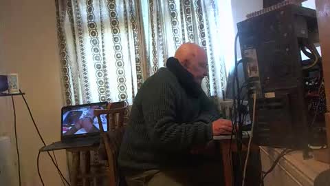 Snapshot of hermeneutika chatting on 11-20-25, 10:26 mature online show from 11-20-25, 10:26