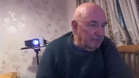 Snapshot of hermeneutika chatting on 11-24-25, 09:25 mature online show from 11-24-25, 09:25