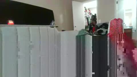 PoLyOneHersheySplasHer online show from 02-03-26, 08:03