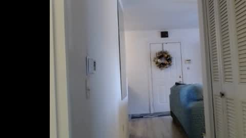 Snapshot of hevin69 chatting on 12-15-25, 08:13 hevin69 online show from 12-15-25, 08:13