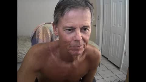 hewes1 online show from 10-05-25, 06:06