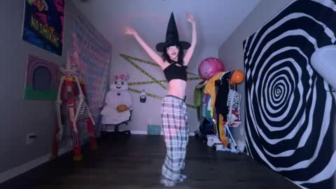 salem online show from 10-19-25, 06:47