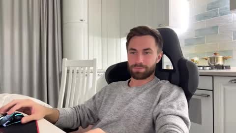 Arnold online show from 09-13-25, 07:46