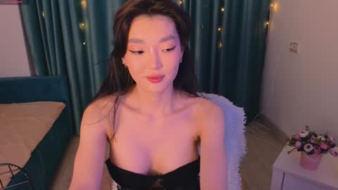 Audrey online show from 02-05-25, 02:59