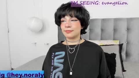 Noraly  online show from 02-10-25, 04:41