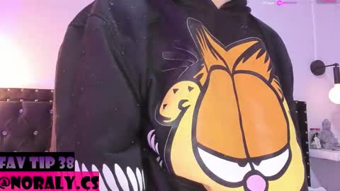 Noraly  online show from 02-18-26, 03:24