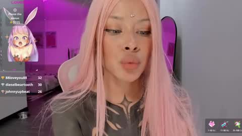 Snapshot of heybambino_ chatting on 01-25-25, 07:38 Bambi.....Help me get 100 likes in the satisfaction bar. online show from 01-25-25, 07:38