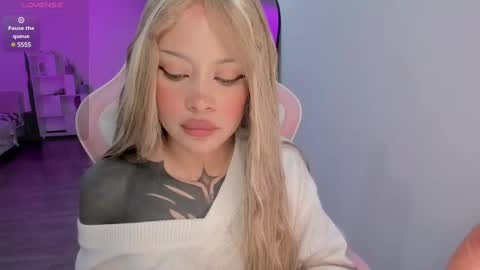 Snapshot of heybambino_ chatting on 03-11-25, 07:26 Bambi.....Help me get 100 likes in the satisfaction bar. online show from 03-11-25, 07:26