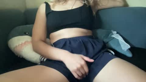 Blue  online show from 12-01-25, 08:03