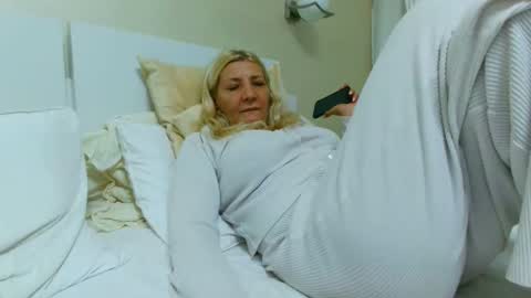 Snapshot of heyheygrey chatting on 11-13-25, 08:19 Heyheygrey online show from 11-13-25, 08:19