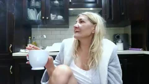 Snapshot of heyheygrey chatting on 11-21-25, 05:39 Heyheygrey online show from 11-21-25, 05:39