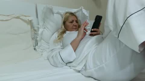 Heyheygrey online show from 02-26-26, 04:06