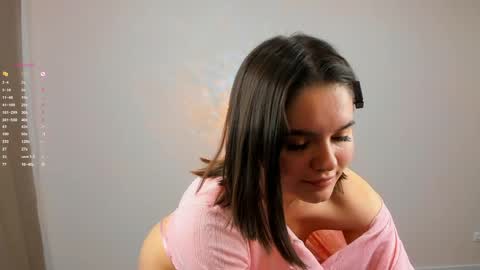 Laura online show from 04-26-26, 07:00