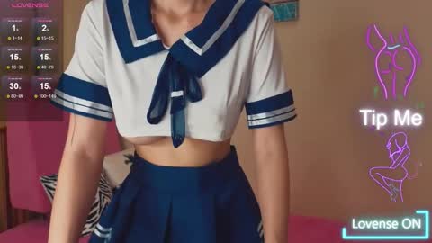 Snapshot of heyitsnaomi chatting on 12-04-25, 03:49 Naomi online show from 12-04-25, 03:49